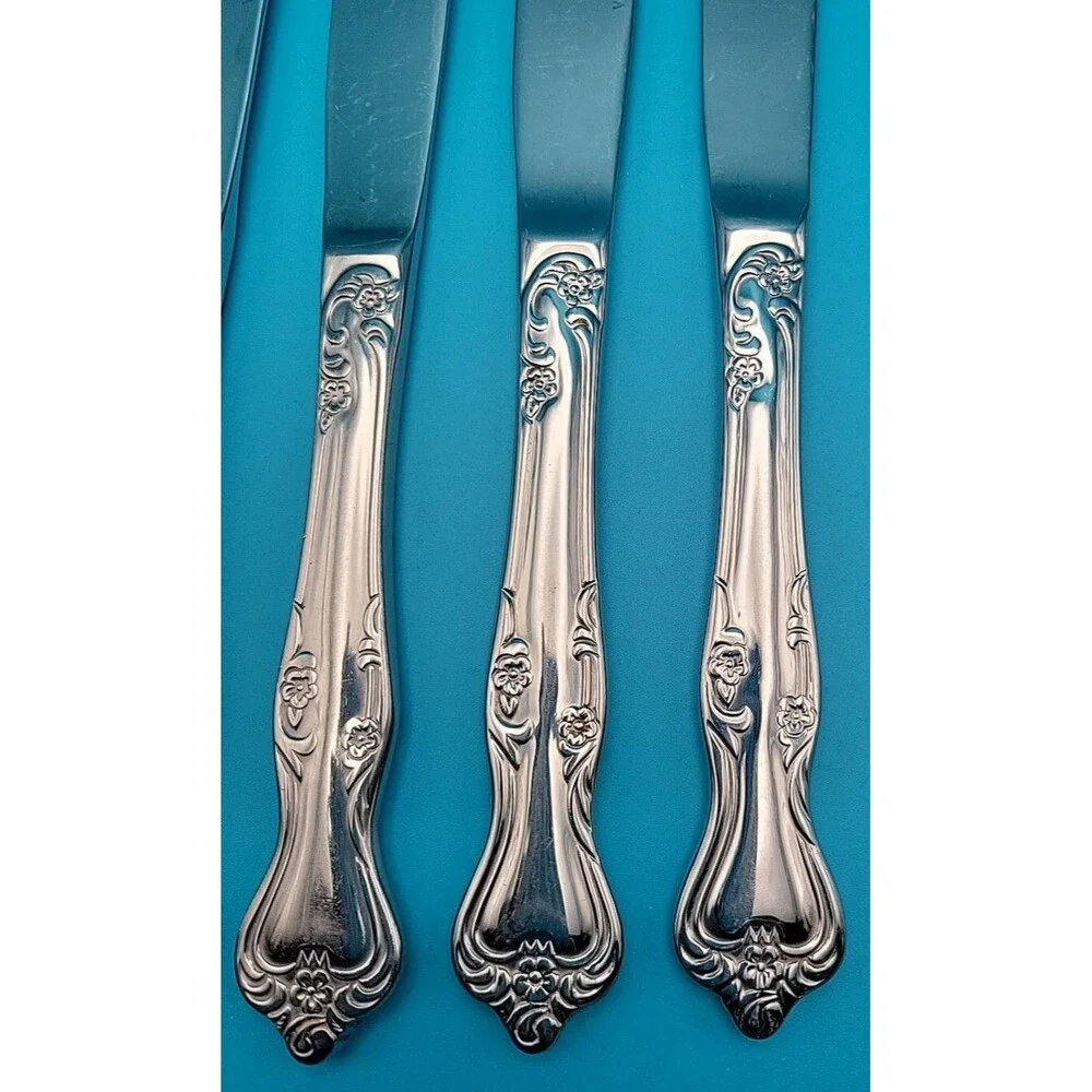 Oneida AZALEA 4 Dinner Knives Stainless Replacements
